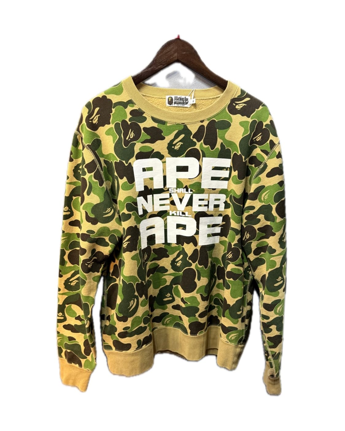 베이프 카모 레터링 맨투맨 상품이미지2