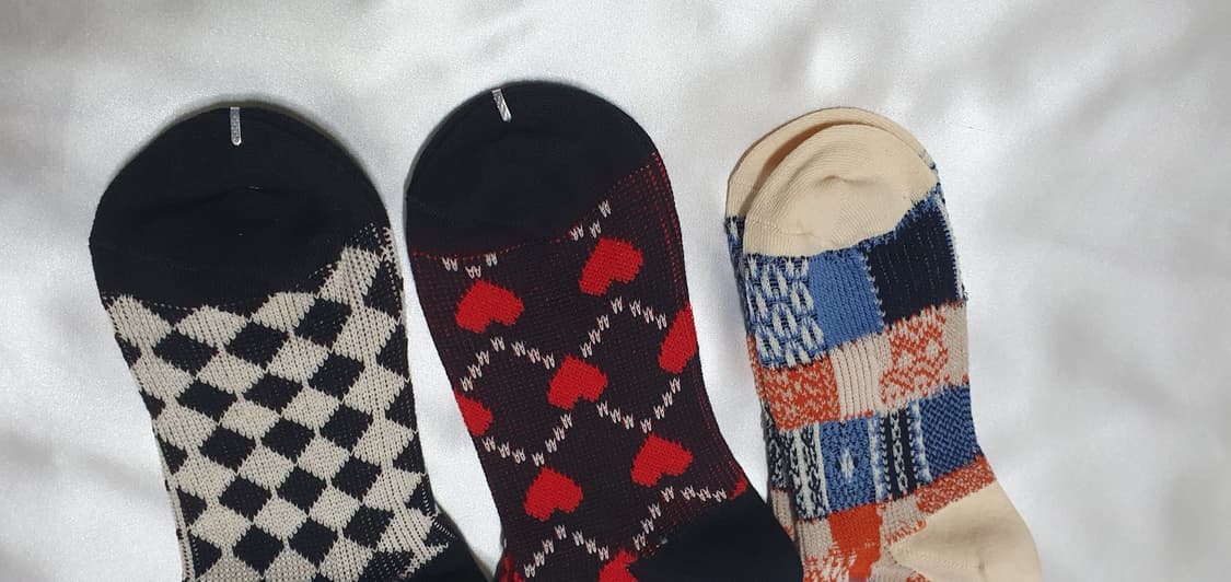 크림베이지 블랙 레드브라운 핑크 하트 러브 체크 비비안웨스트우드 양말 상품이미지8