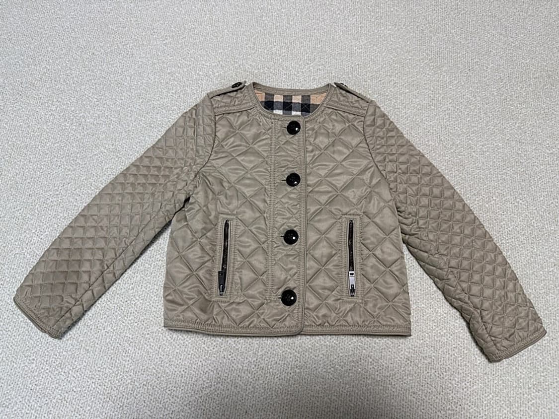 버버리 키즈 퀼팅 자켓 아동용 6Y 상품이미지1