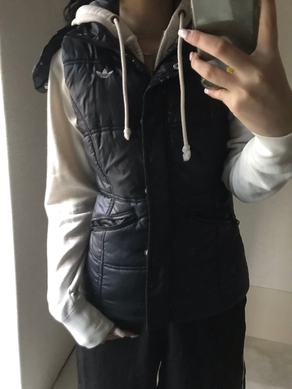 아디다스 블랙 패딩조끼 상품이미지5