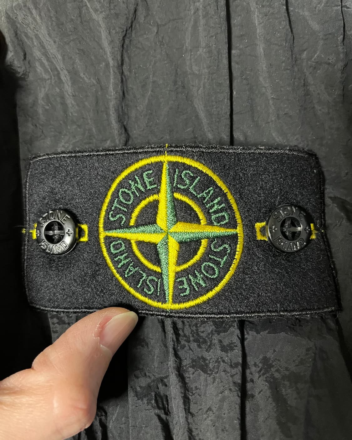 스톤아일랜드 나일론 오버셔츠 s사이즈 판매합니다! 상품이미지5
