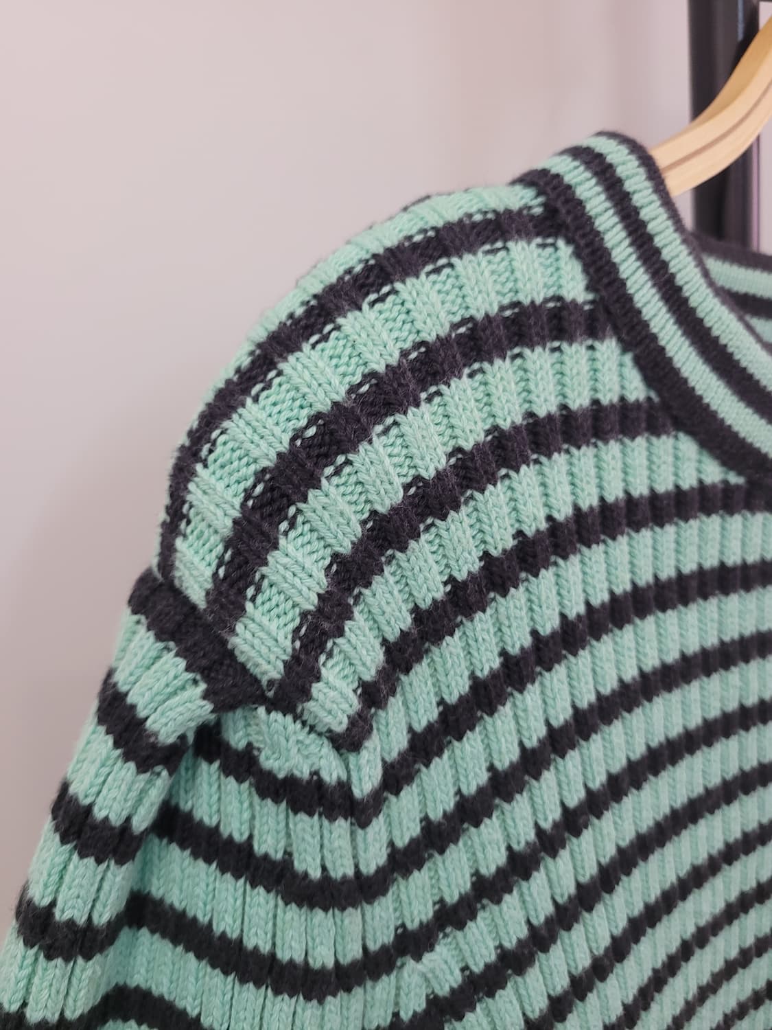 셀프포트레이트 그린 멜란지 스트라이프 크롭 니트 M사이즈 상품이미지4