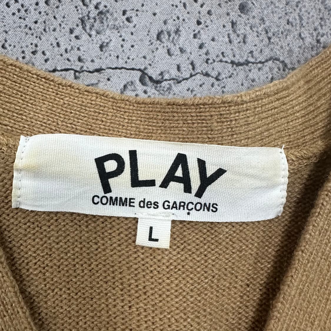 ✨ (바배) 꼼데가르송 브라운 하트 가디건  상품이미지3