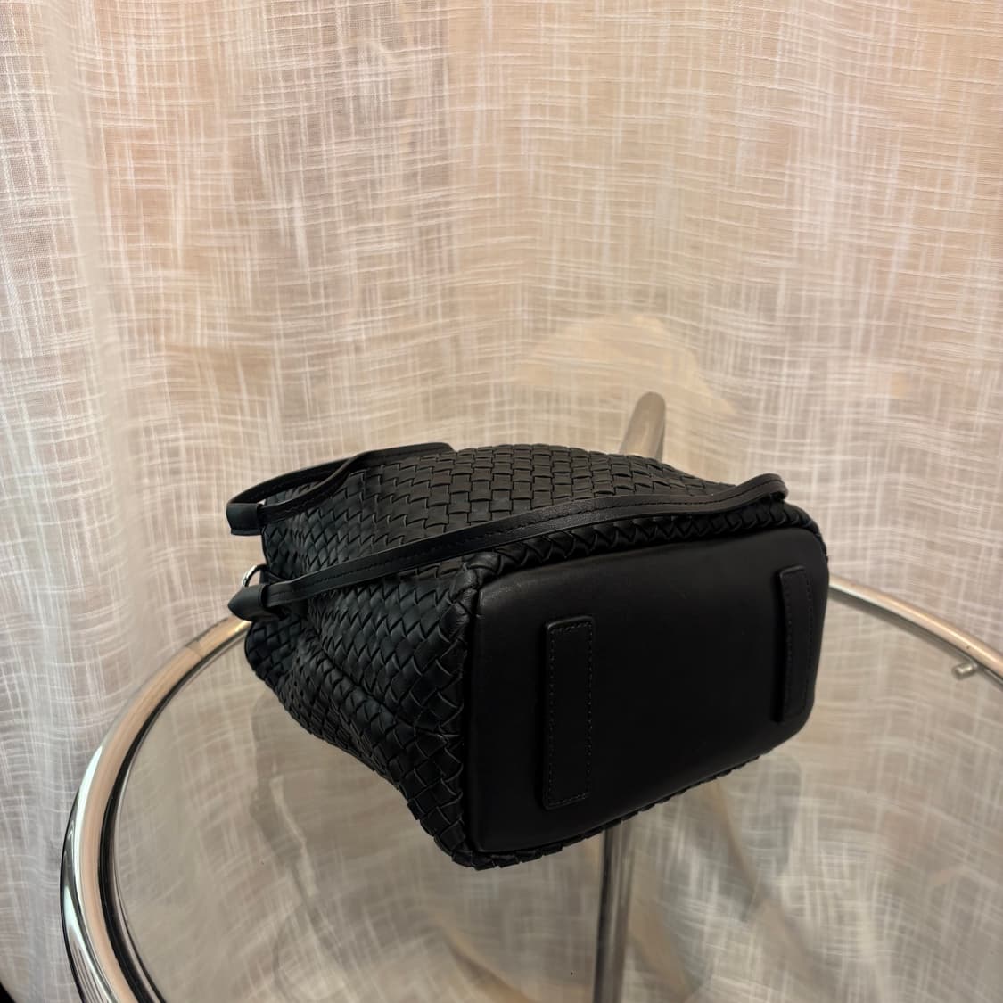 앤클라인 꼬임 버킷 숄더백     상품이미지5