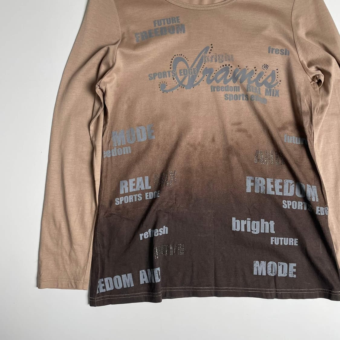 Aramis 그라데이션 비즈 롱슬리브 상품이미지3