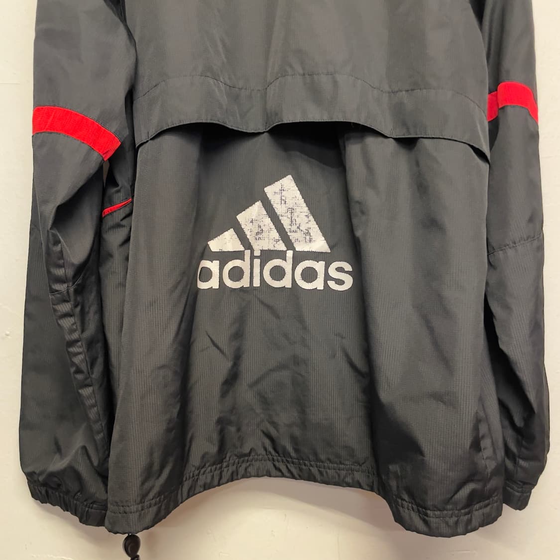 아디다스 리버풀 칼스버그 벤치 바람막이 자켓  상품이미지6