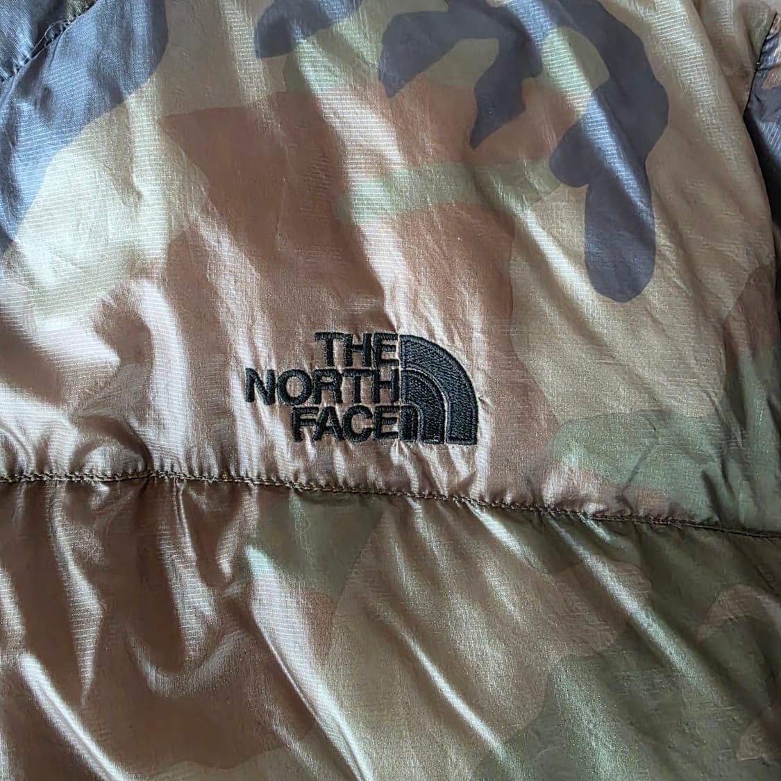 일본판 카모 노스페이스 아콘카구아 경량패딩 XL(105) 상품이미지4