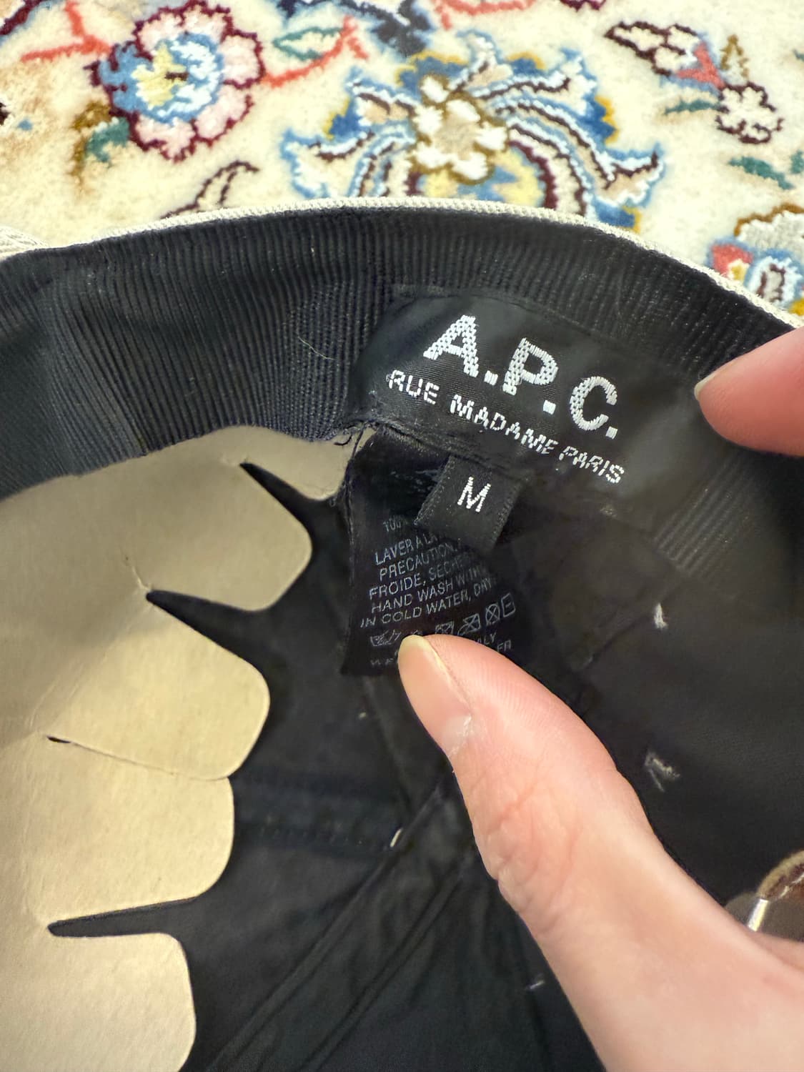 아페쎄 로고 반전 볼캡 상품이미지8