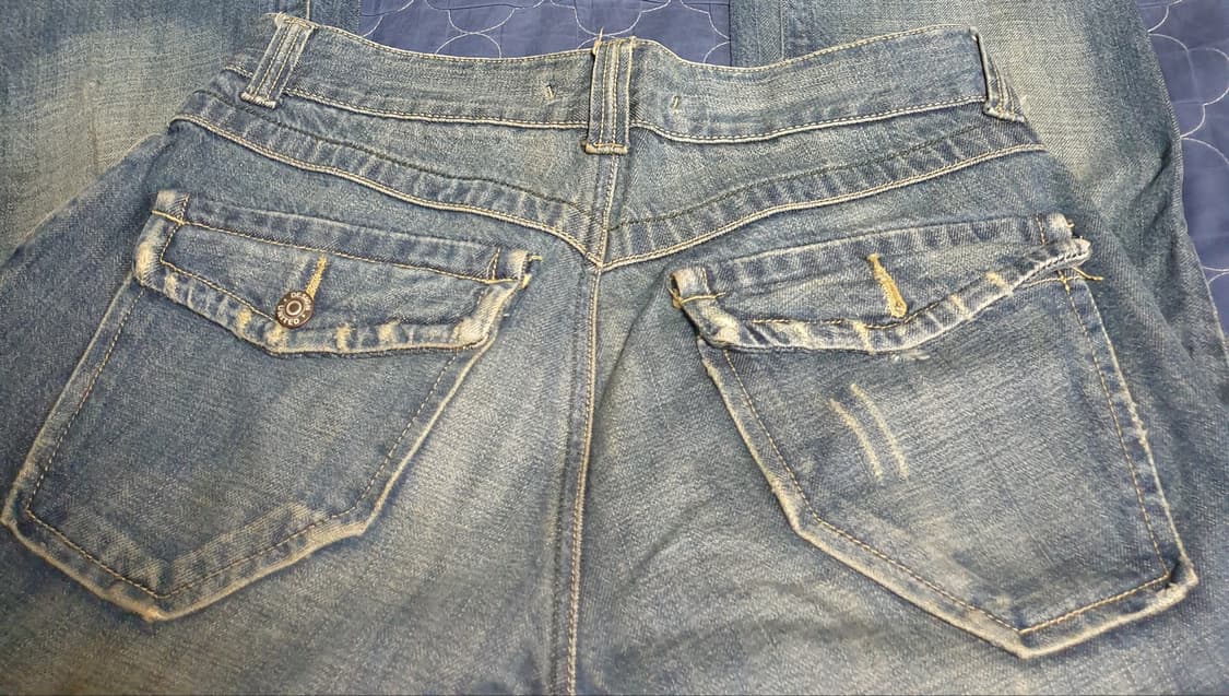 (신세계) 디자인유나이티드 부츠컷 빈티지 데미지 워싱 데님진 (32) 상품이미지3