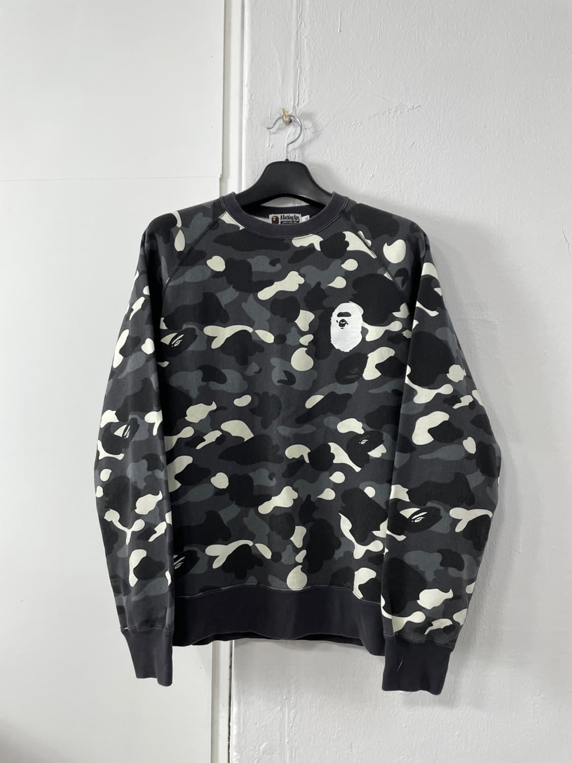 베이프 시티 카모 맨투맨  상품이미지1