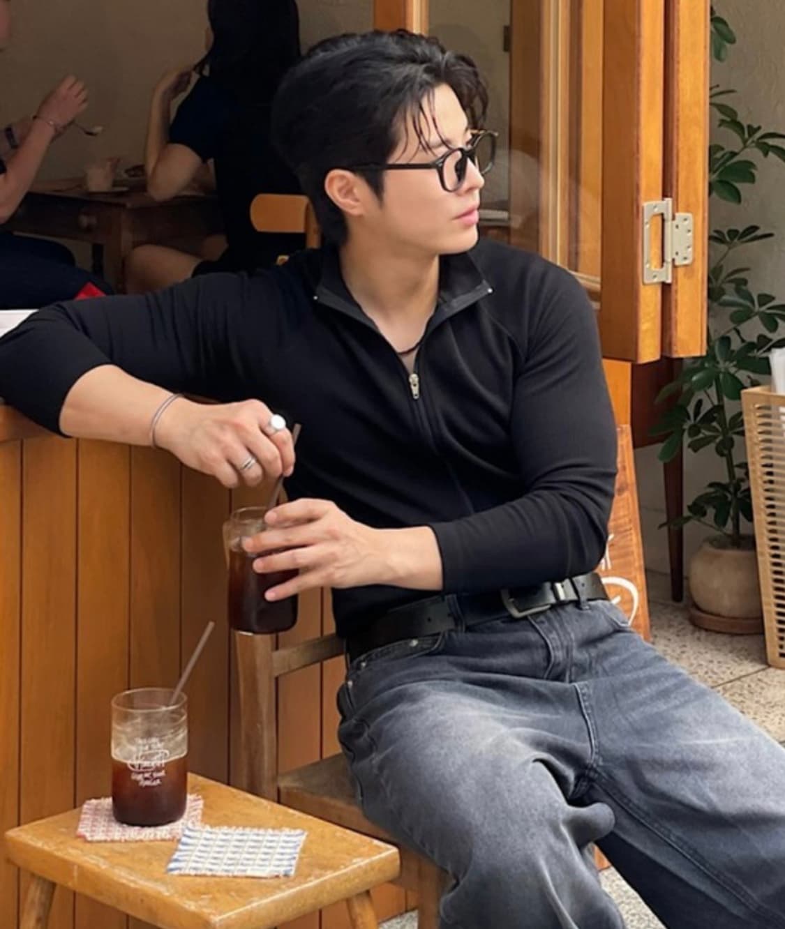 머슬핏 니트집업 상품이미지1