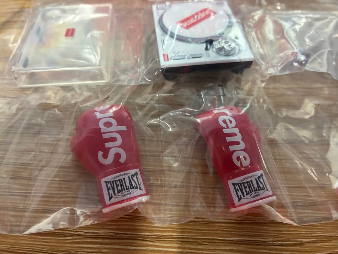 슈프림 가챠 턴테이블 글러브 상품이미지3