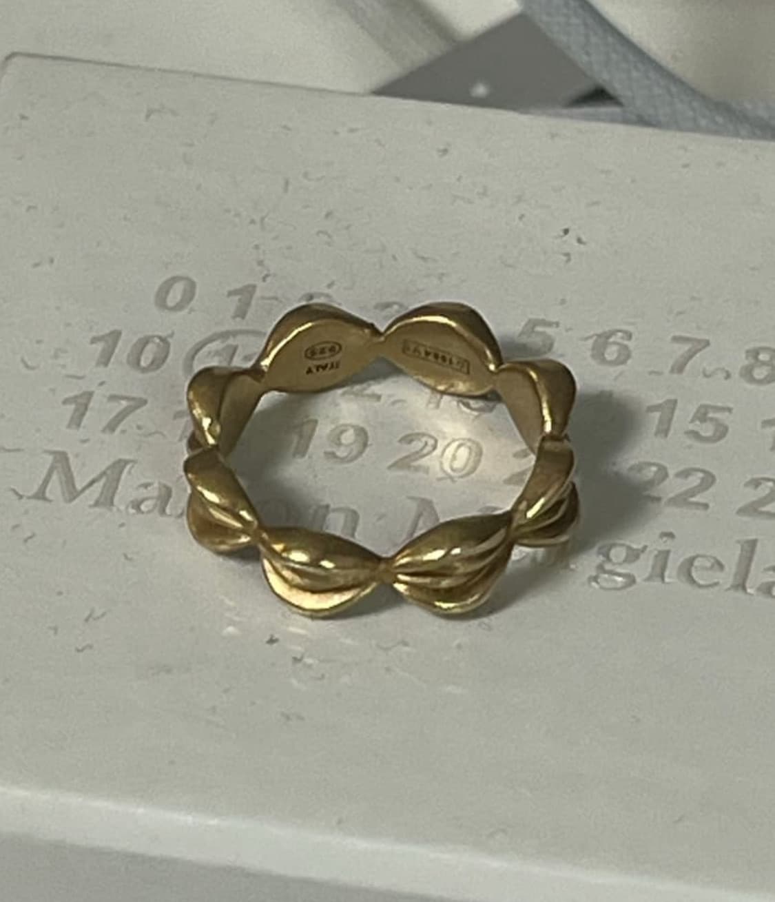 [마르지엘라/반지] 8호 옐로우골드 색상 상품이미지1