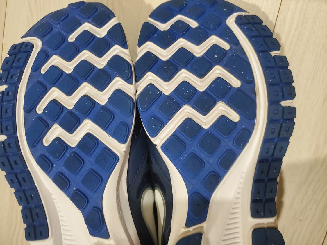 나이키 운동화 다운쉬프터6 런닝화 사이즈275
 상품이미지8