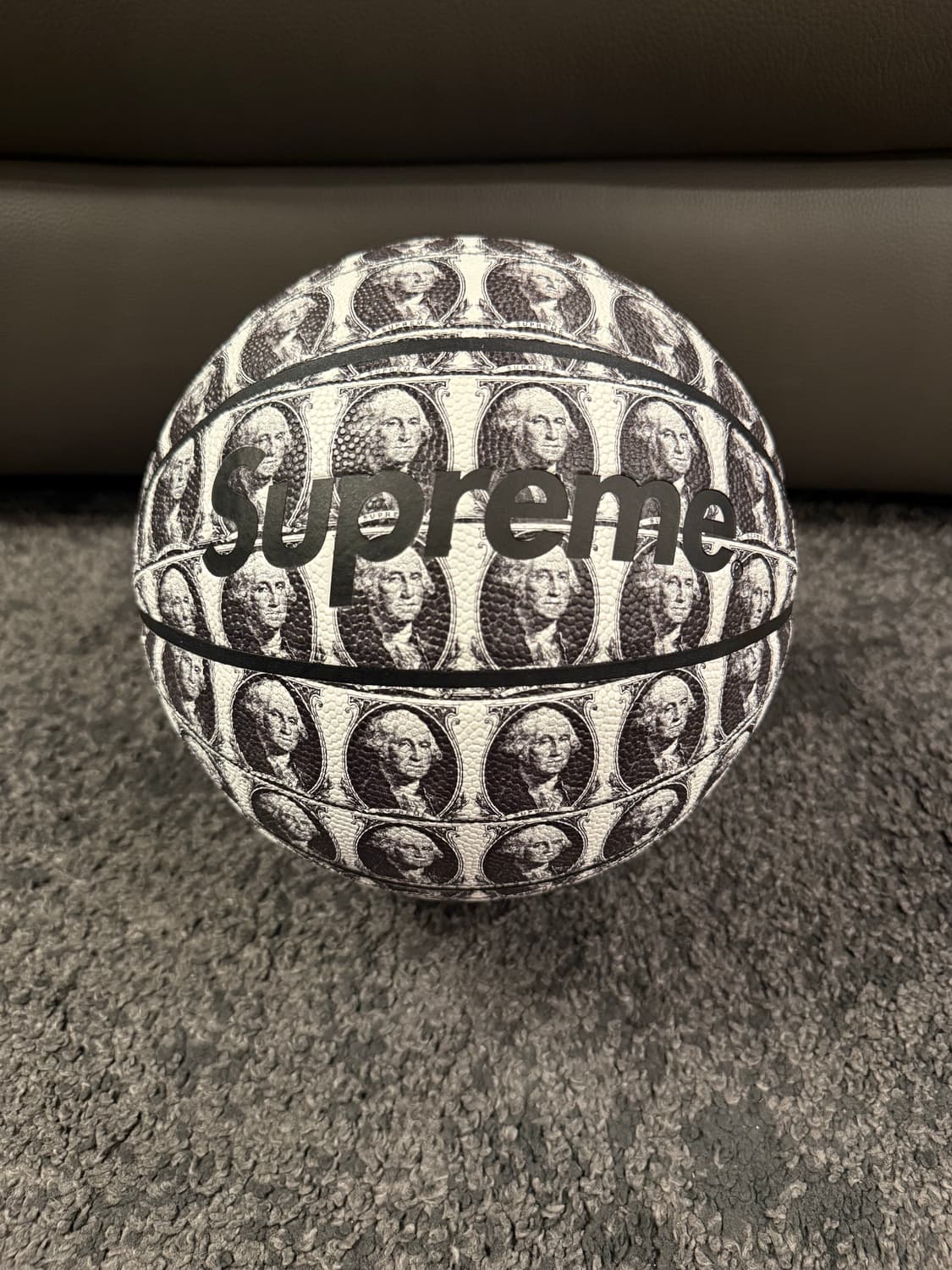 20FW 슈프림 x 스팔딩 워싱톤 베스킷볼 화이트 농구공 상품이미지1