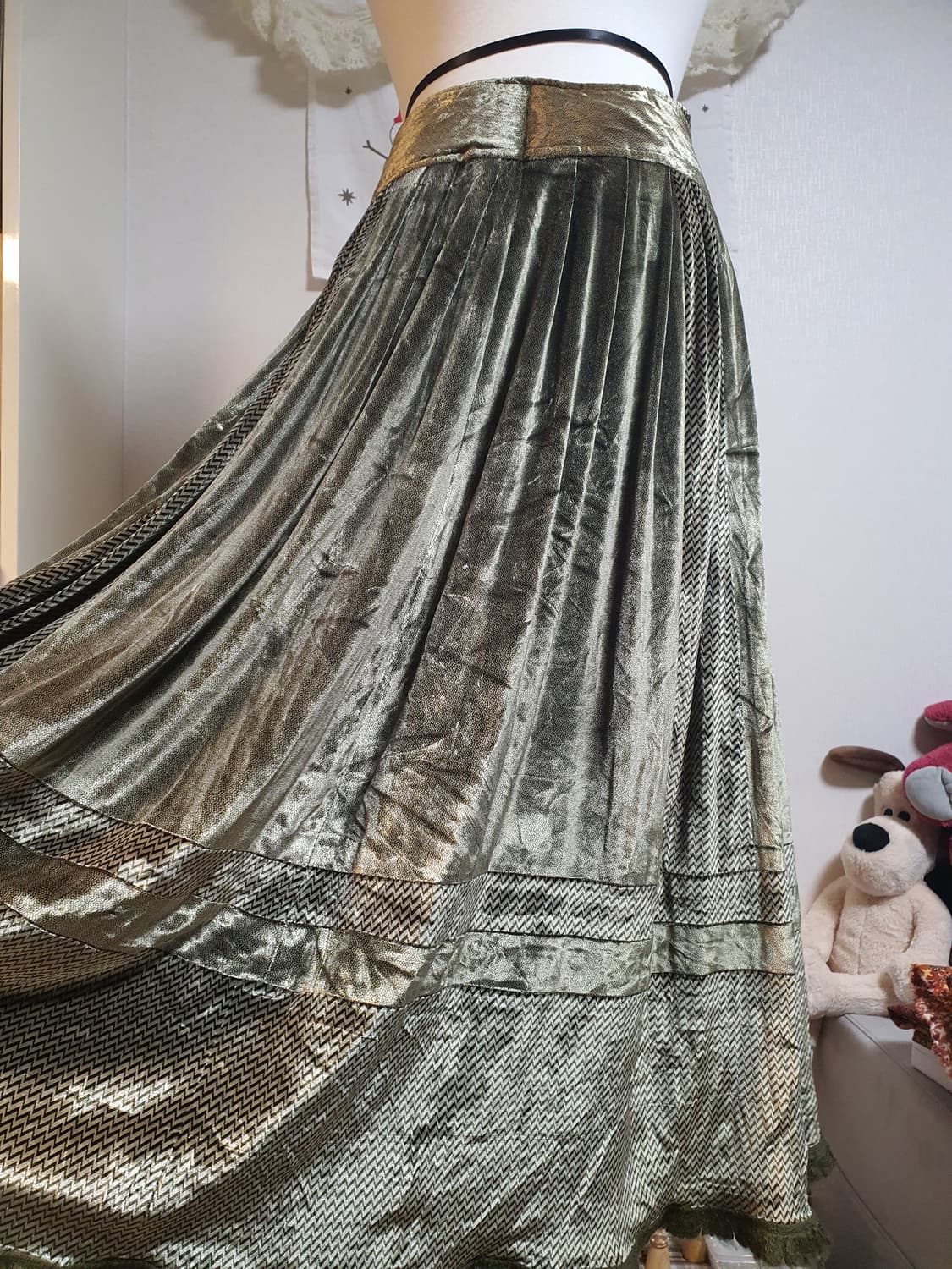 [히피룩] 연두빛 롱 플리츠 스커트 상품이미지1