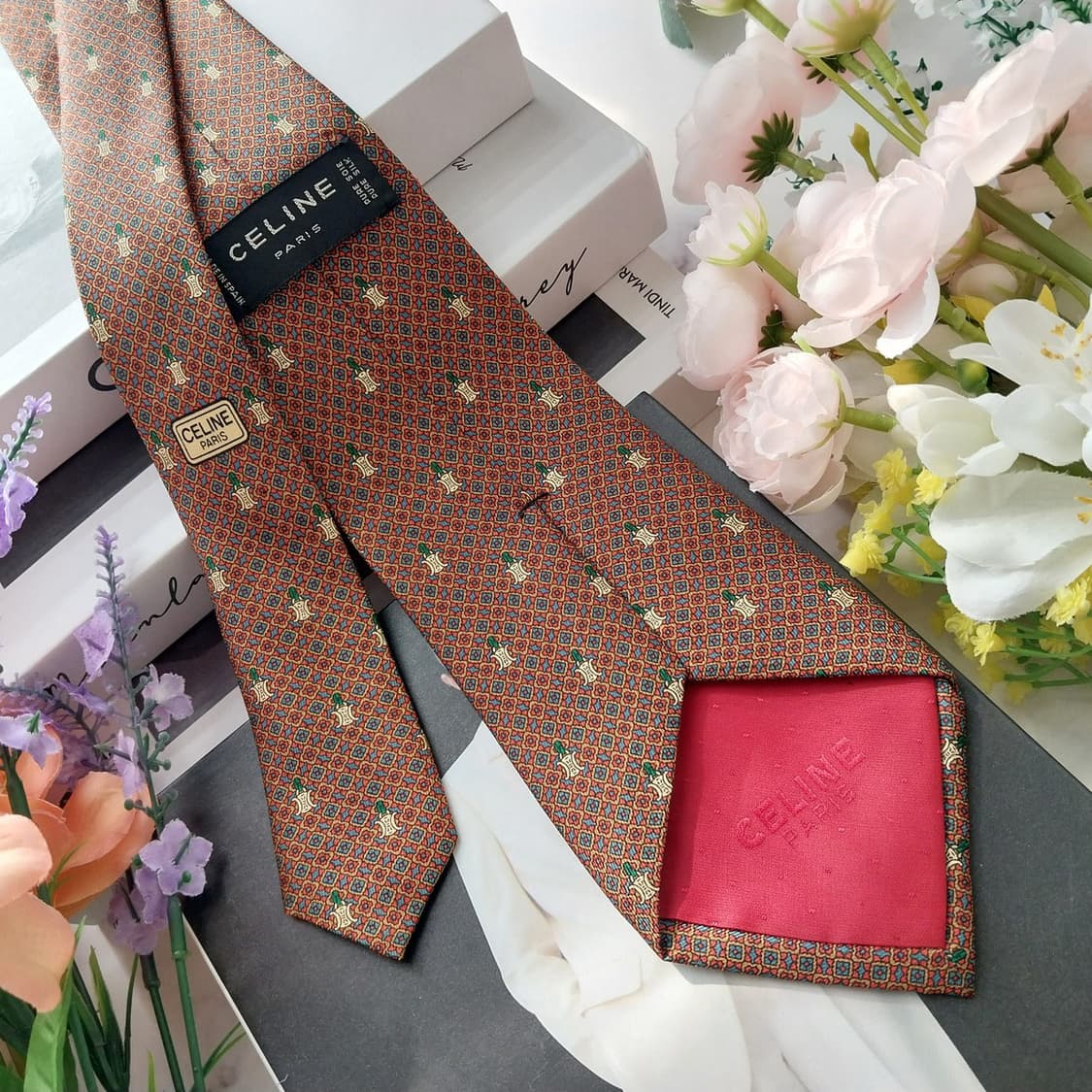 셀린느 실크 브라운 트리오페 패턴 넥타이 8.7cm A+등급 K1330
 상품이미지5