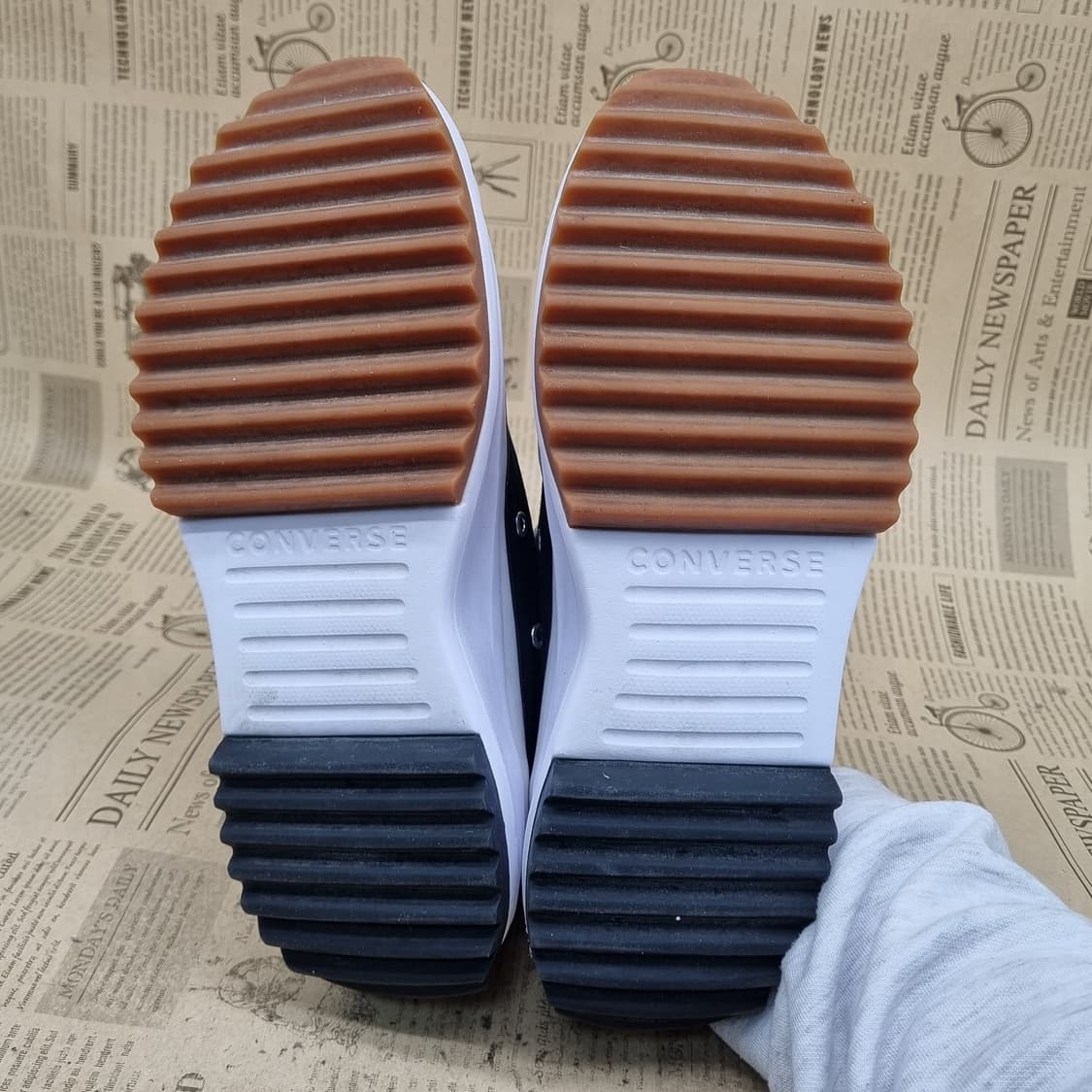 컨버스 런스타 하이크 스니커즈265 상품이미지3