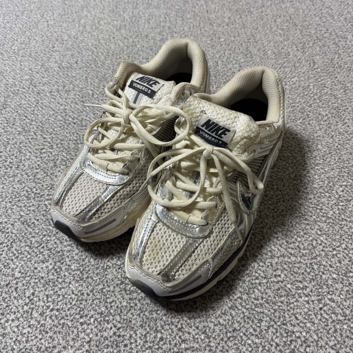 나이키 줌 보메로5 260 상품이미지3