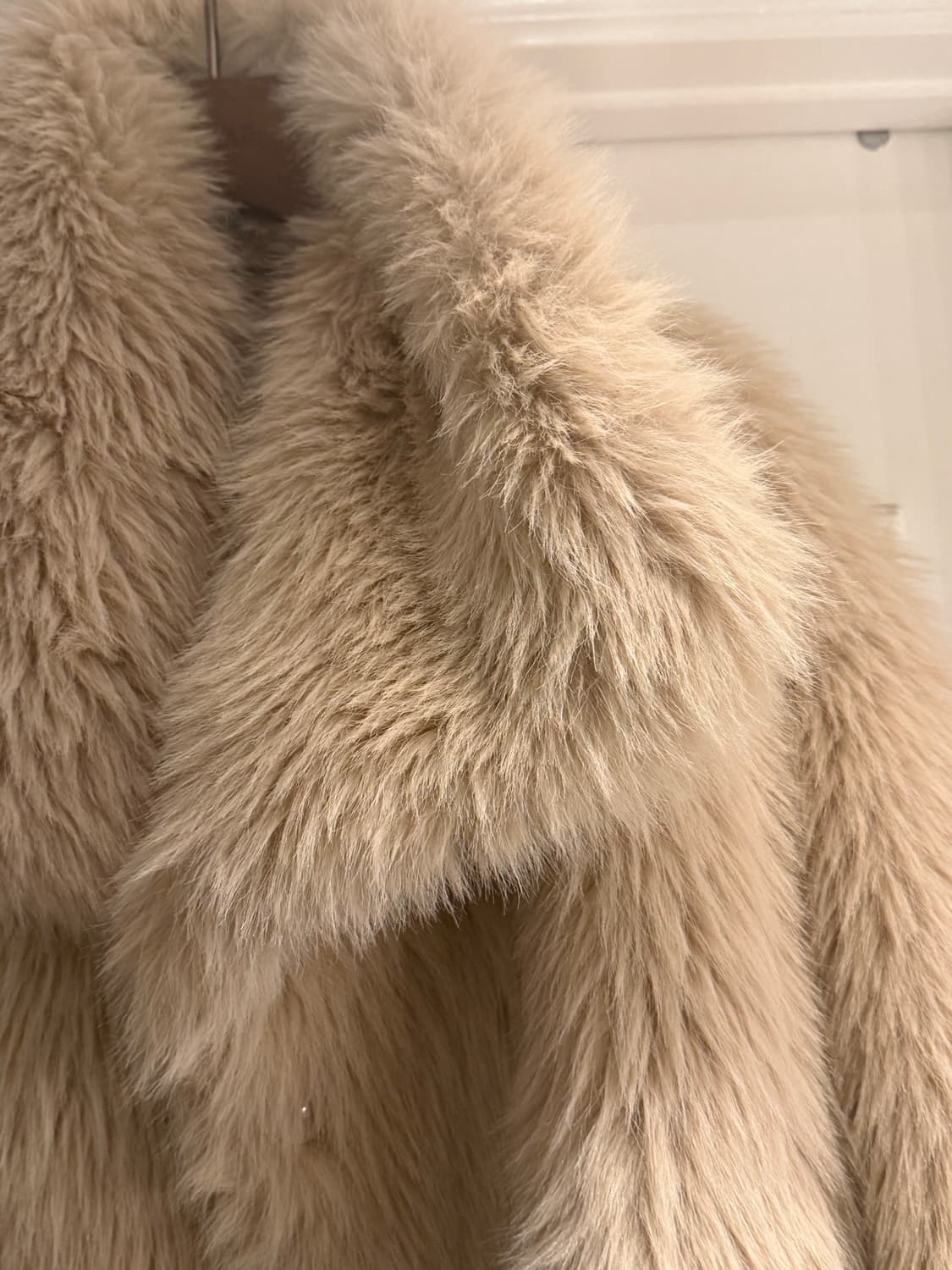 자라 페이크퍼 자켓 아이보리 상품이미지3