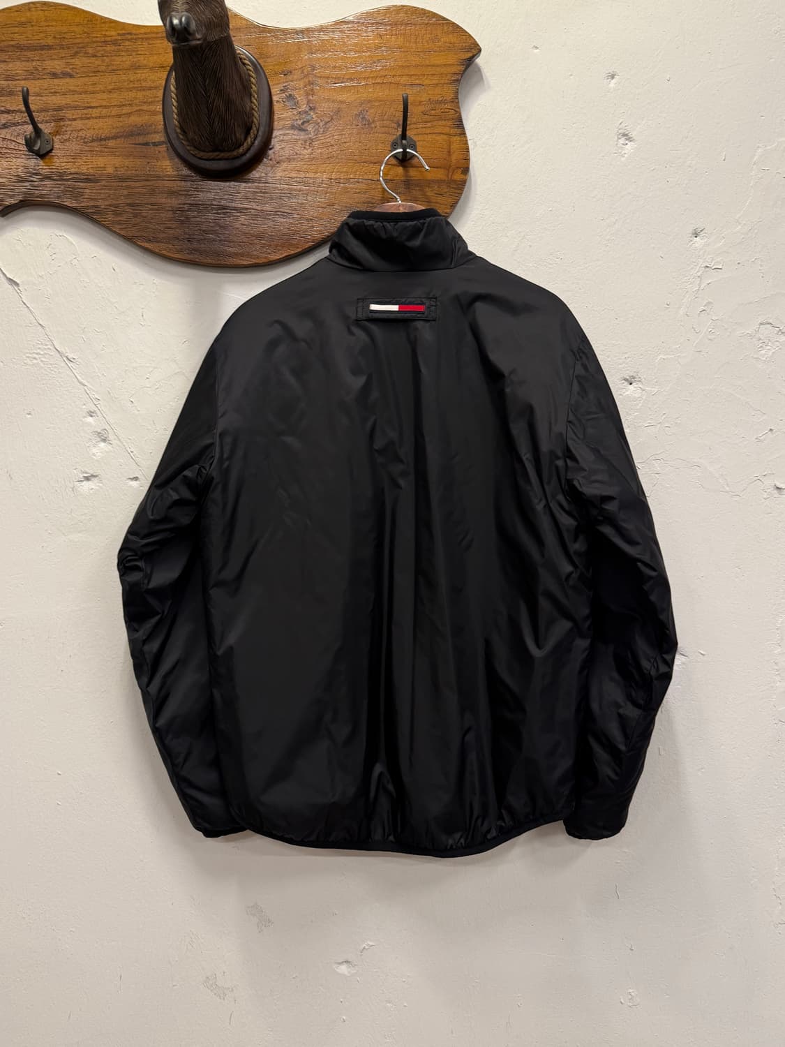 66) TOMMY HILFIGER Reversible Nylon Padd 상품이미지4