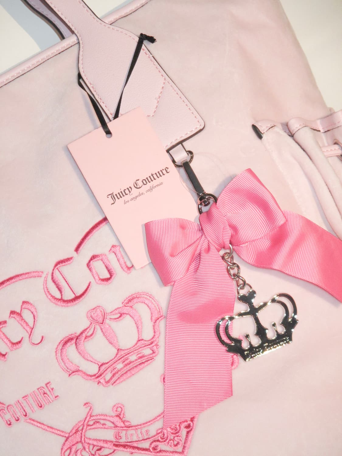 쥬시 꾸뛰르 핑크 벨로아 빅 숄더백 + 리본 챰 상품이미지3