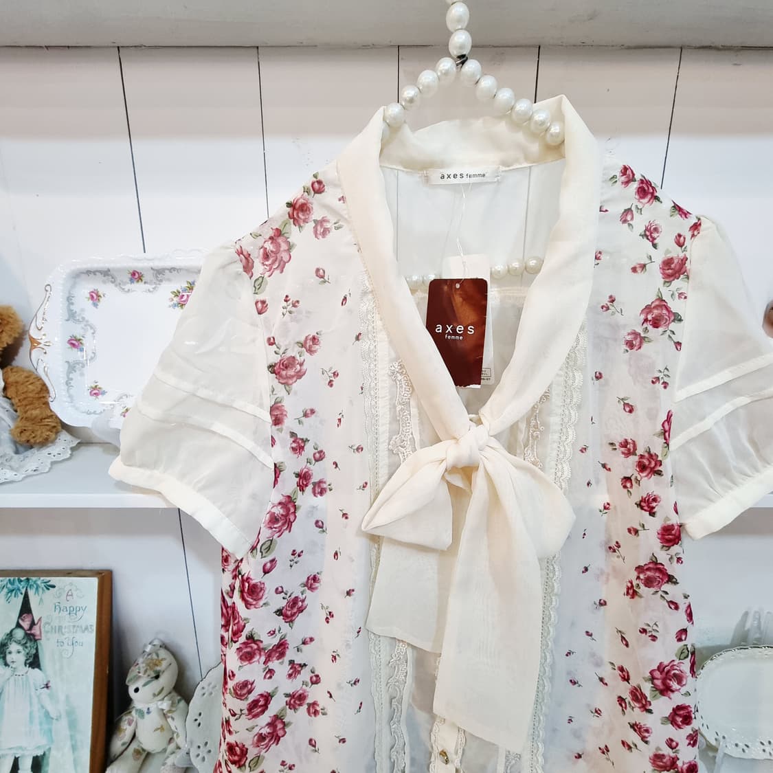 엑시즈팜  시스루 리본타이 프릴 블라우스 상품이미지4