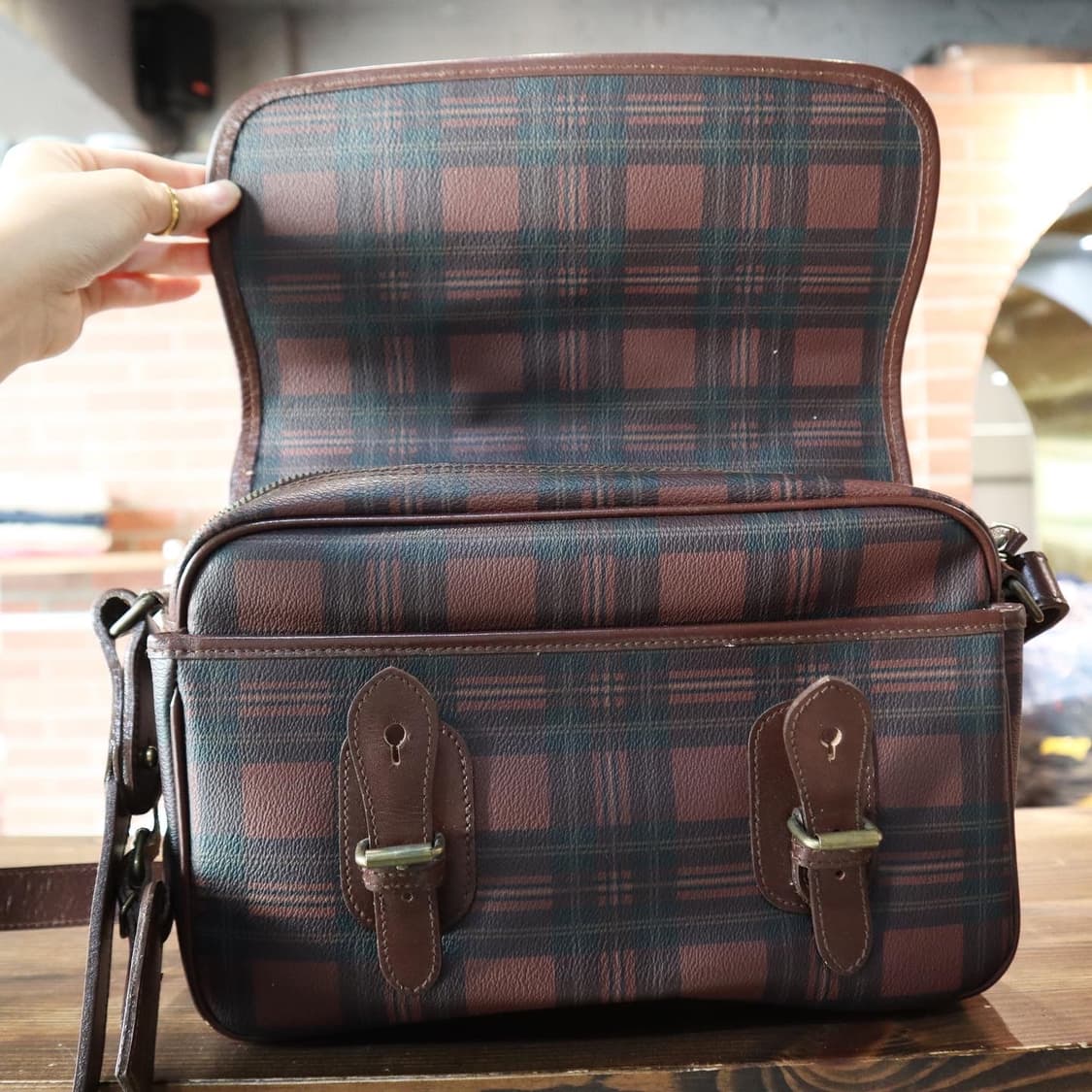 폴로 타탄체크 레더 크로스백 상품이미지5