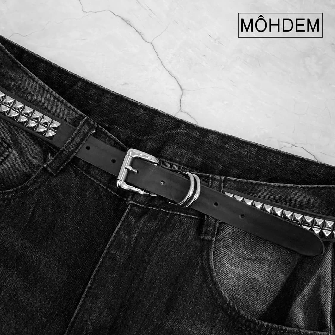 [Unisex] 락시크 스터드 웨스턴 가죽 벨트 블랙 상품이미지1