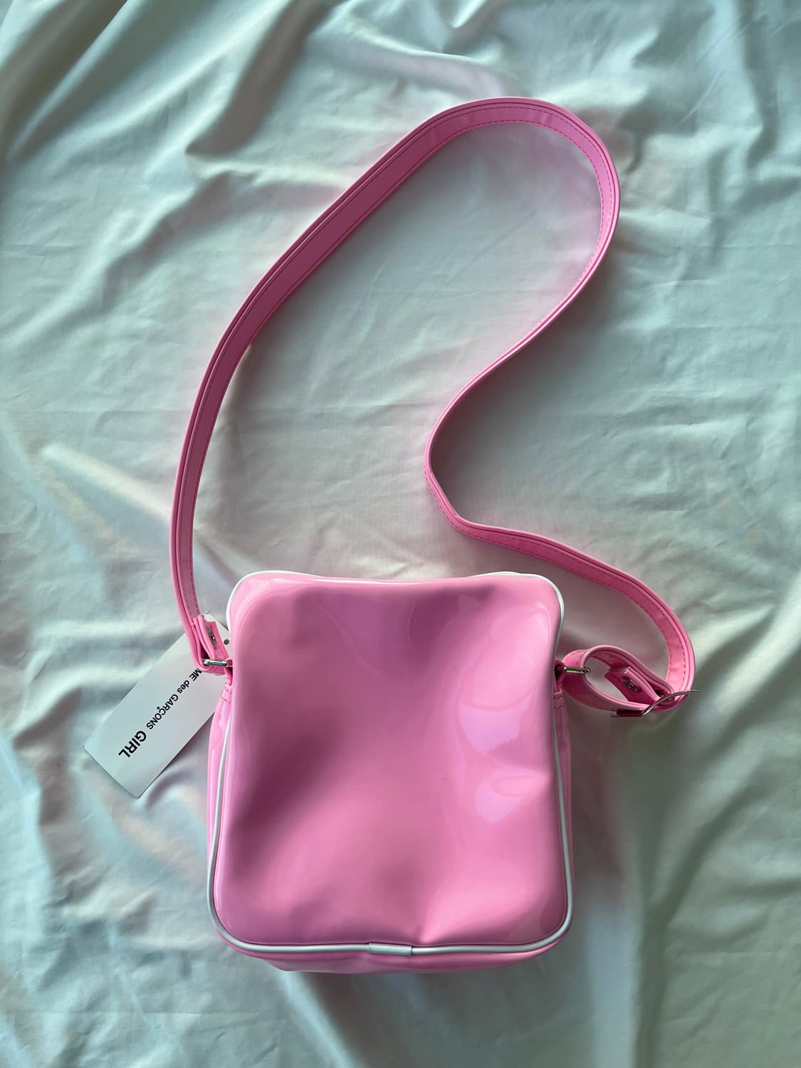 (새상품) 꼼데가르송 걸 에나멜 크로스 백 가방 상품이미지7