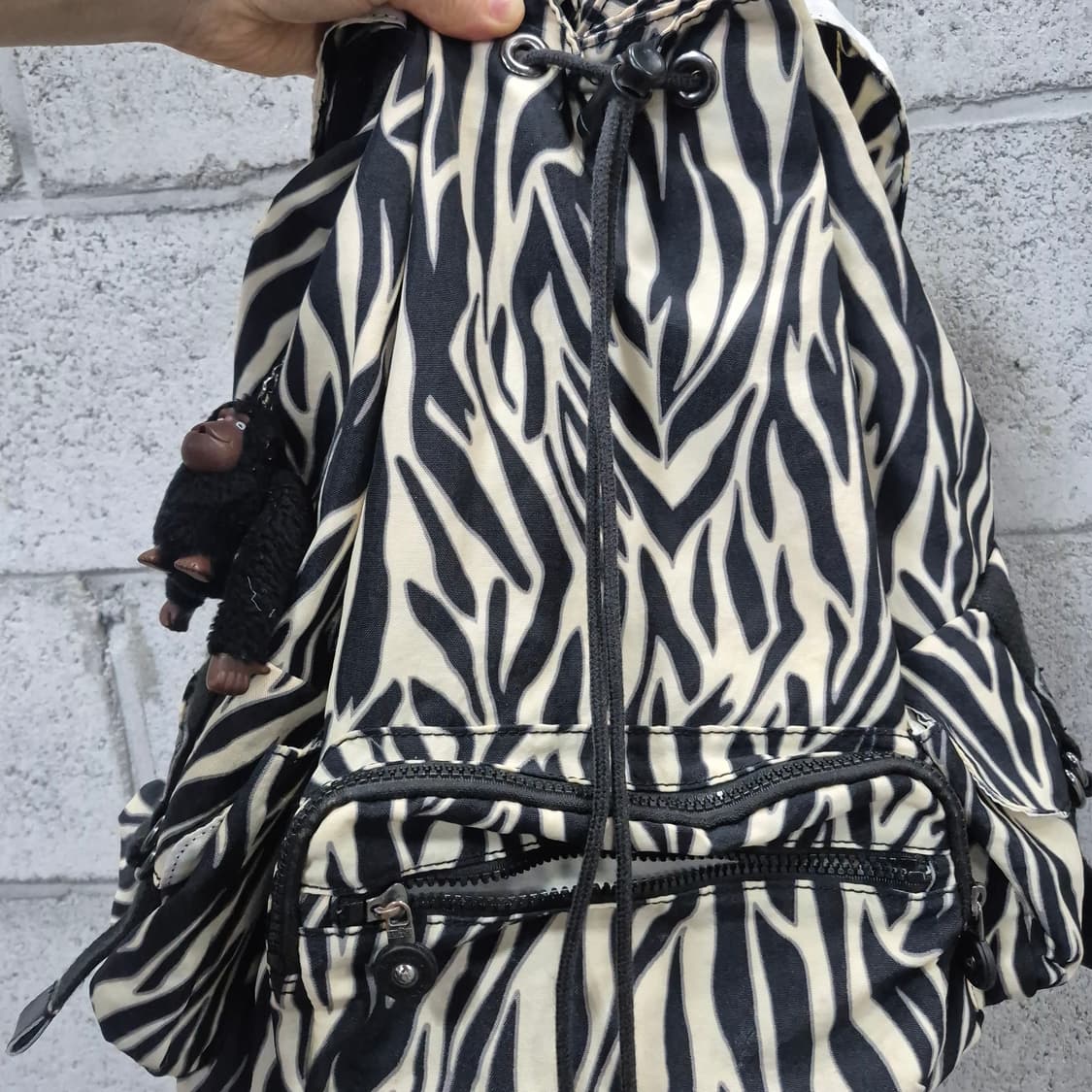 키플링 지브라 프린트 조엣수 백팩 상품이미지4