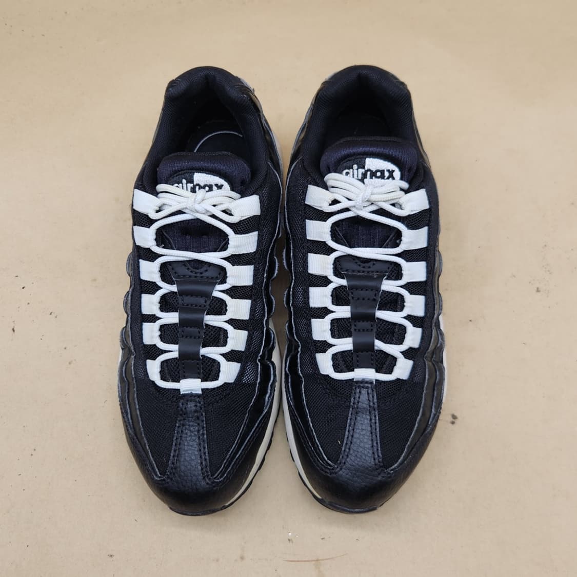 나이키 에어맥스95 여성운동화235 상품이미지2