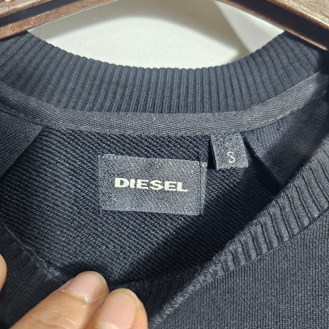 S 디젤 레글런 숄더 사이드지퍼 맨투맨 상품이미지2