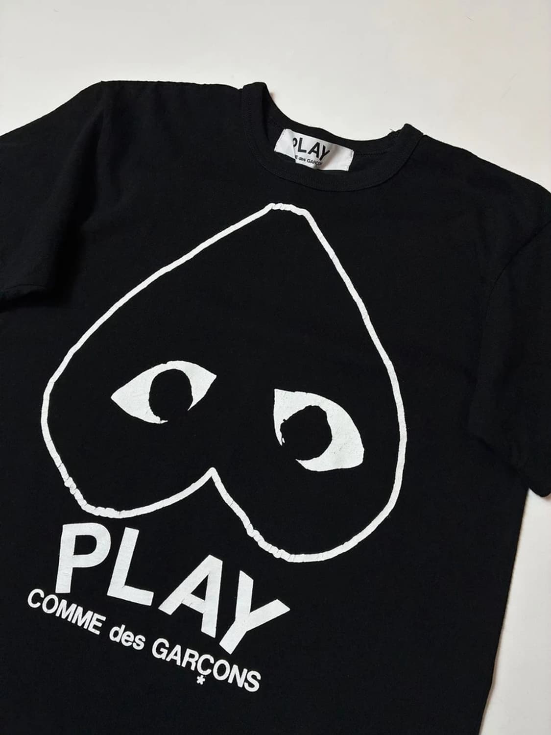 꼼데가르송 인버티드 하트 로고 반팔 티셔츠 PN9336 상품이미지2