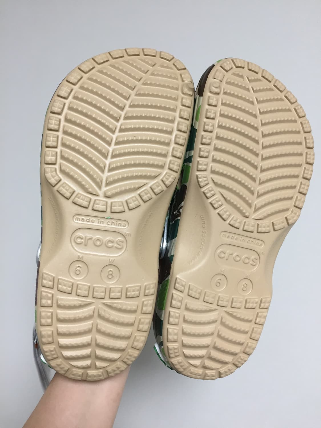 BAPE × CROCS 클로그 240 상품이미지3