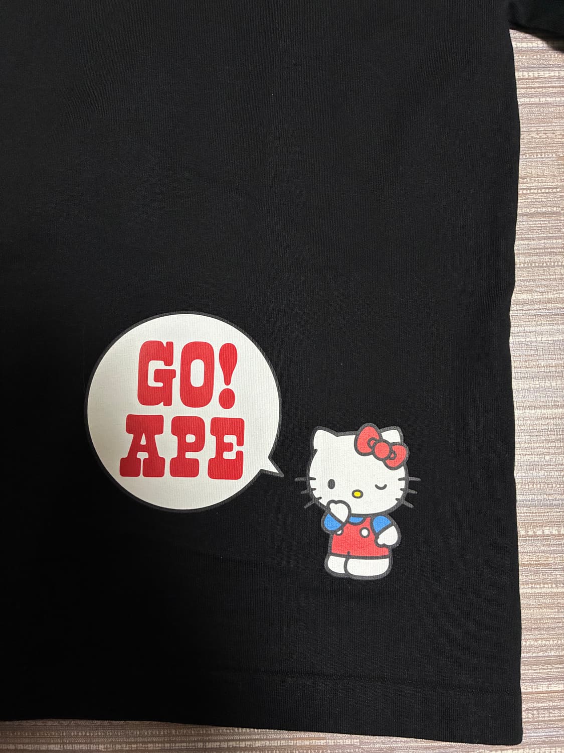 택O)BAPE 헬로키티 콜리지 티셔츠반팔 베이프 미스치프 코이세이오아캄 상품이미지3
