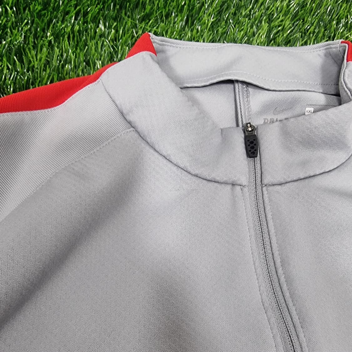 17-18시즌 파리생제르망 나이키 드릴탑 상품이미지8