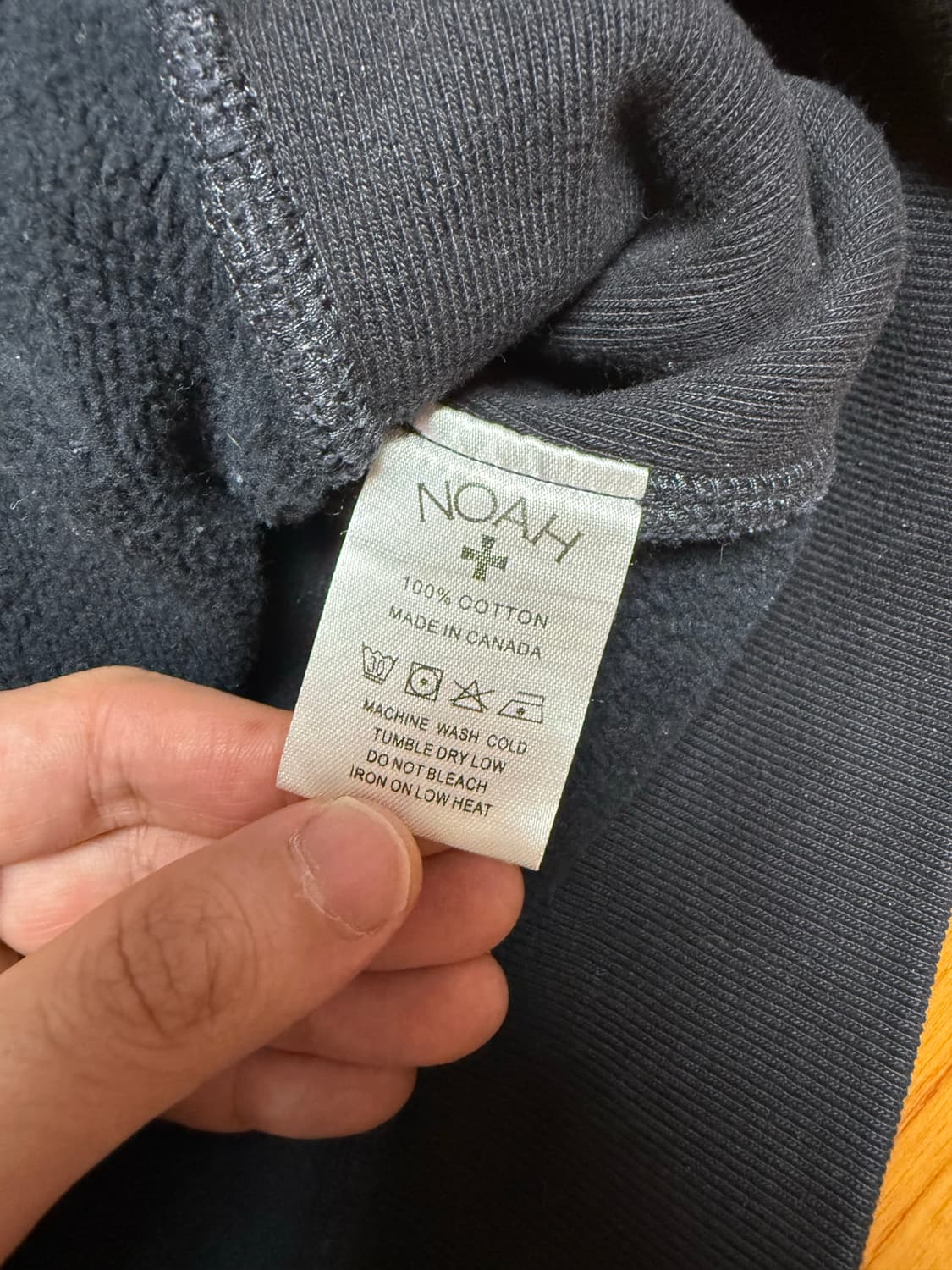 노아 블랙 로고 후드티 상품이미지3