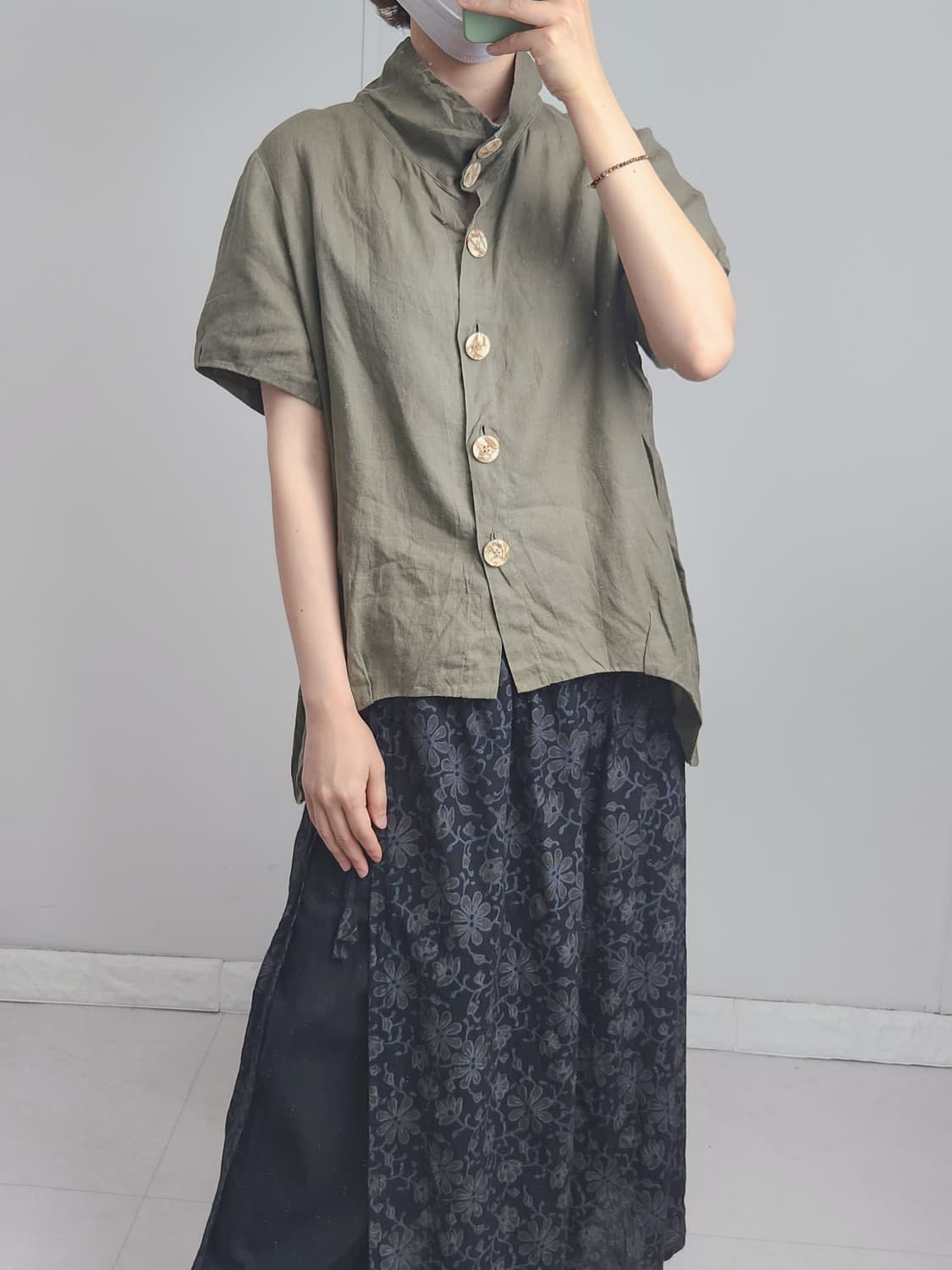 (made in ITALY)하이넥 리넨 블라우스 상품이미지5