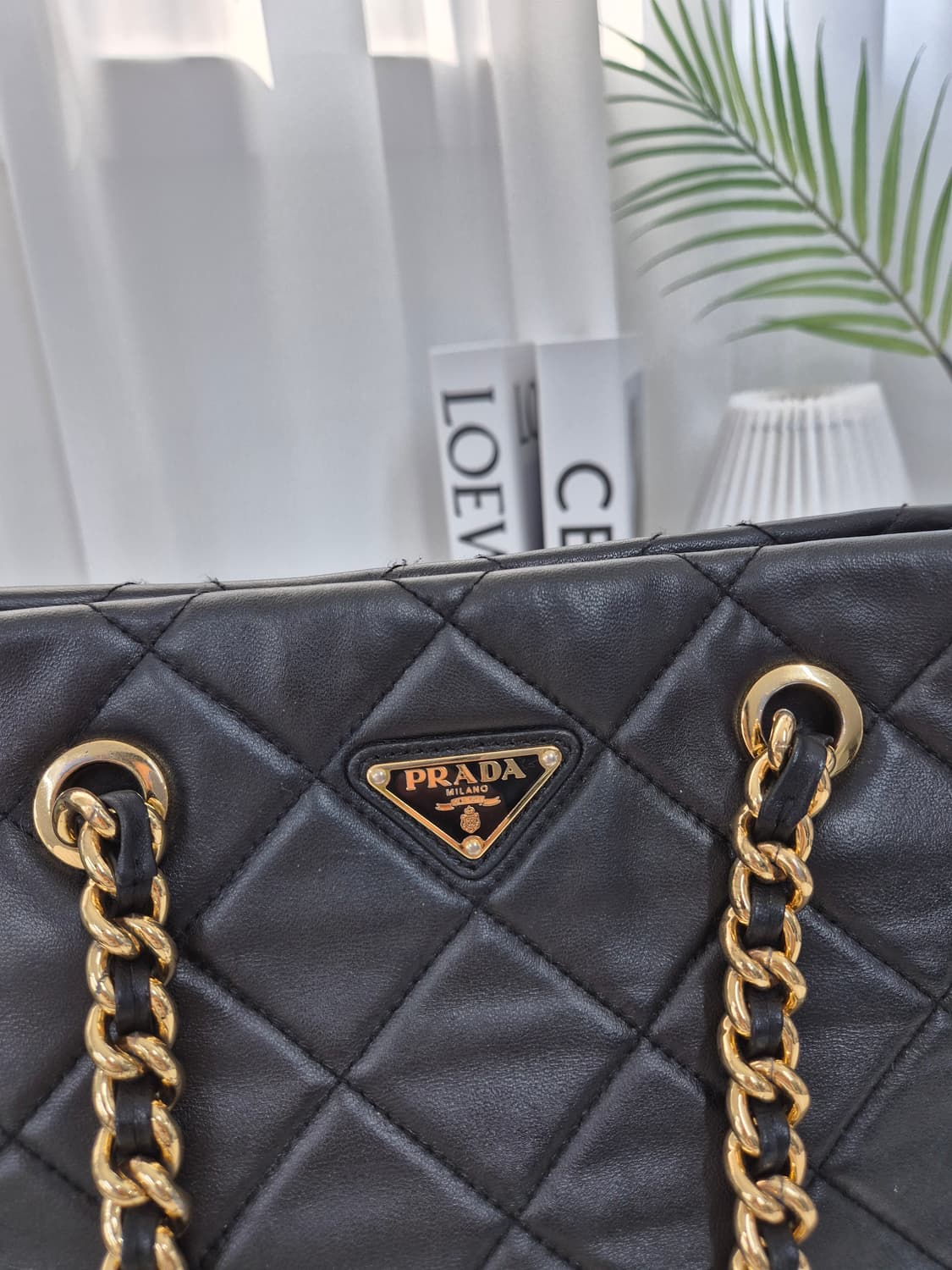 프라다 퀄팅 토트백 상품이미지4