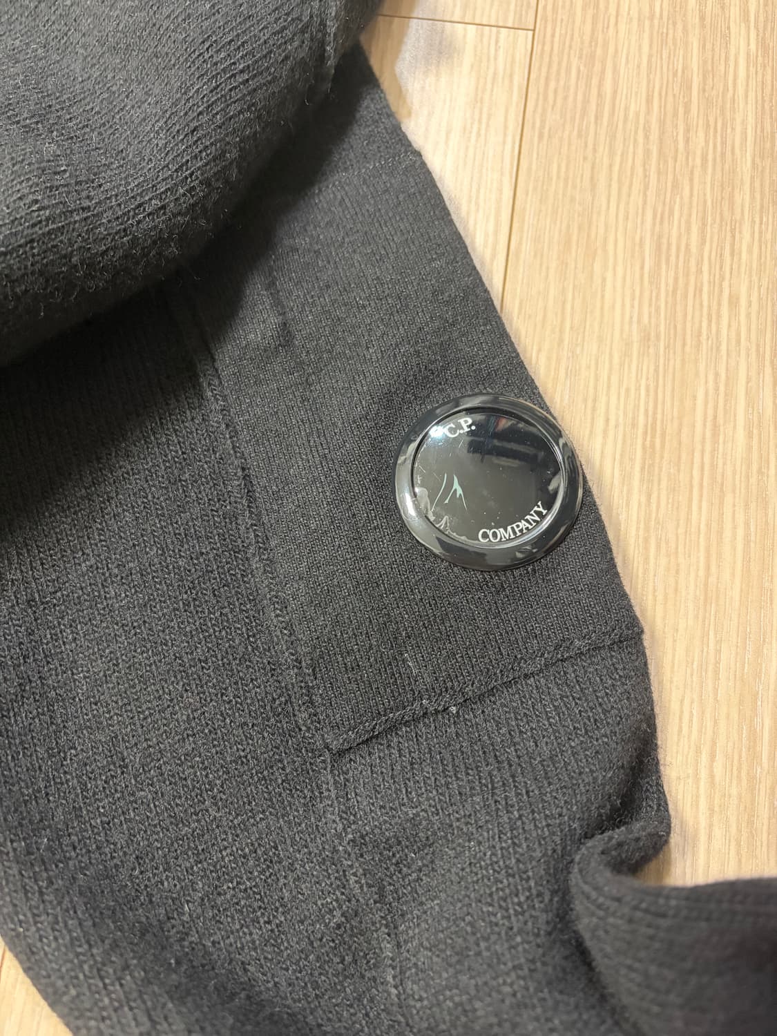 새상품 씨피컴퍼니 반집업 니트 상품이미지3