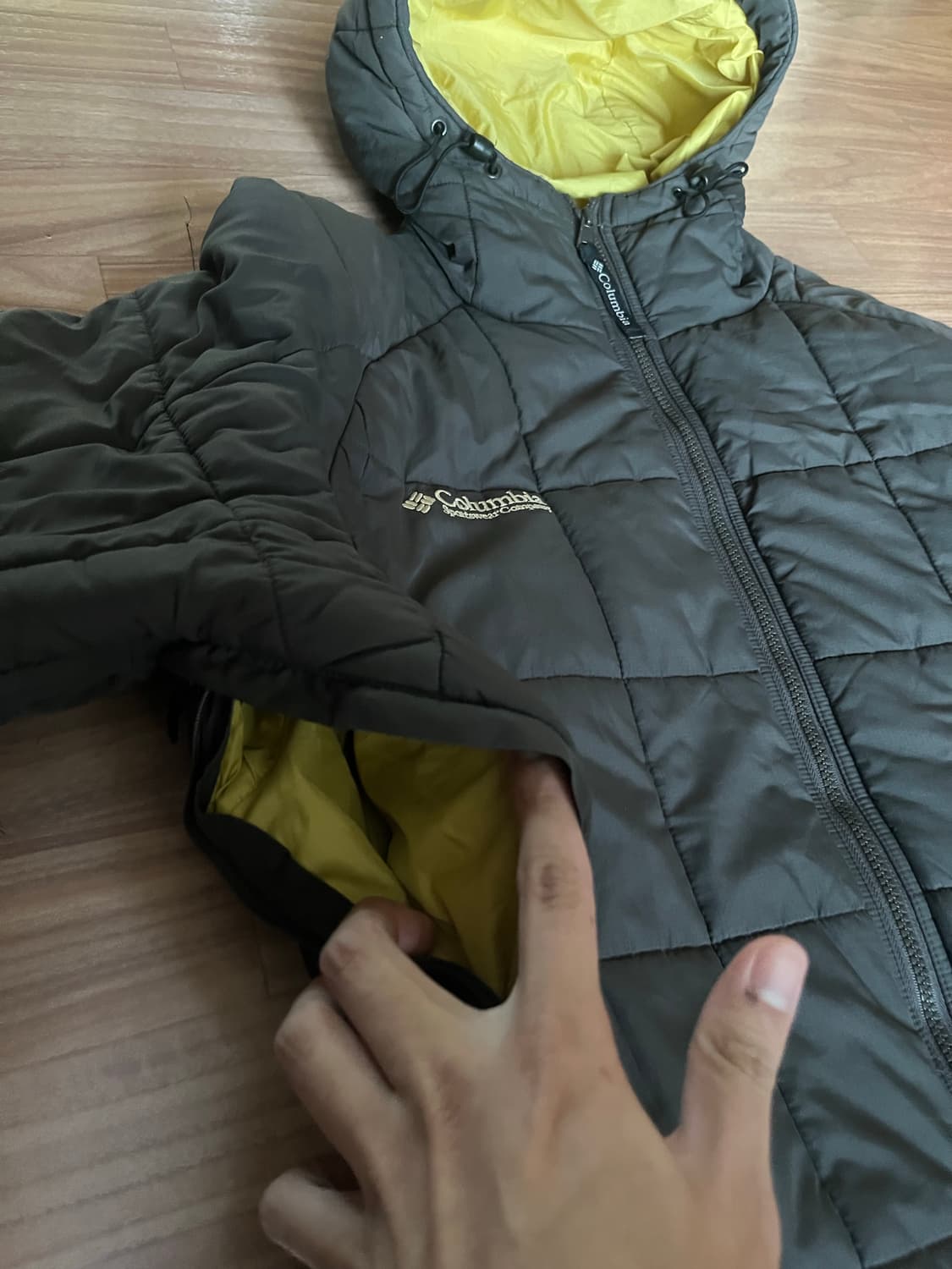 컬럼비아 경량패딩 상품이미지4