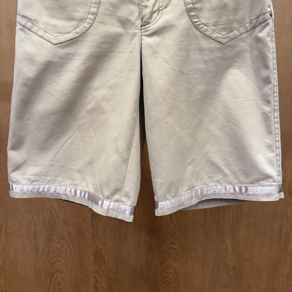 버버리 블루 라벨 코튼 반바지 금장 버튼 노바체크 안감 디테일 팬츠 상품이미지5