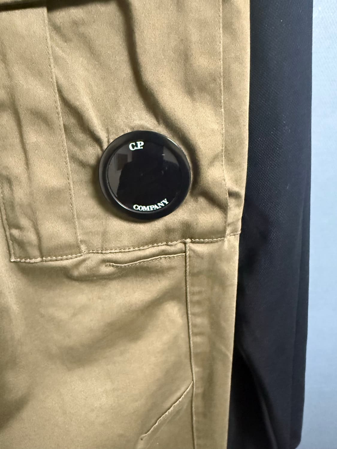 CP컴퍼니 렌즈 카고 팬츠 검정,카키 46사이즈 상품이미지7