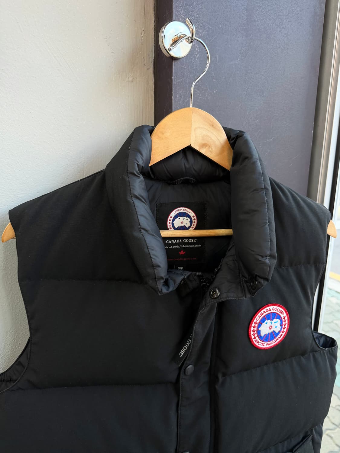 S/ 캐나다구스 프리스타일 크루 베스트 패딩 상품이미지4