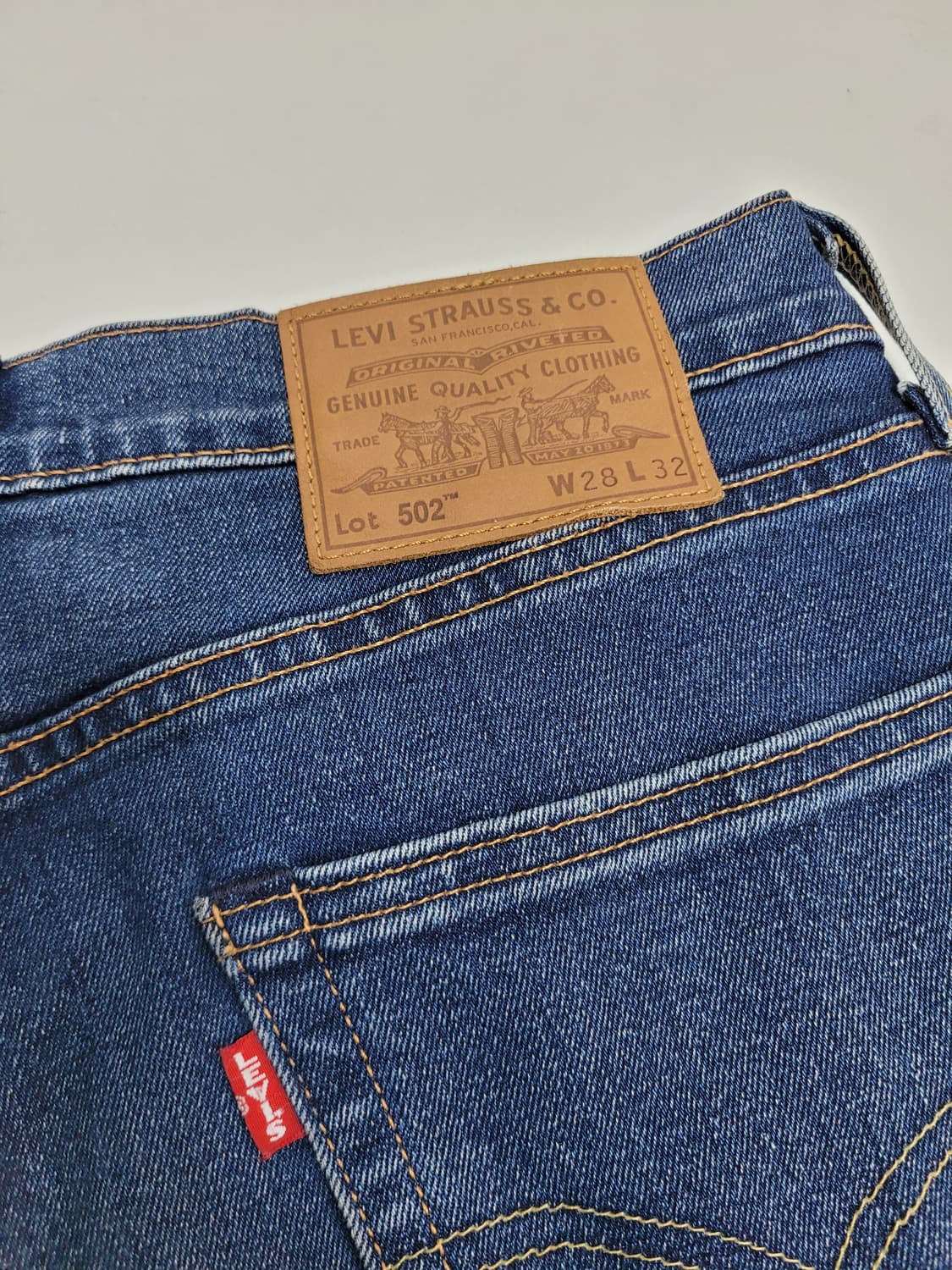LEVI'S 리바이스 502 프리미엄 워싱 데님 청바지 / 여 28
 상품이미지5