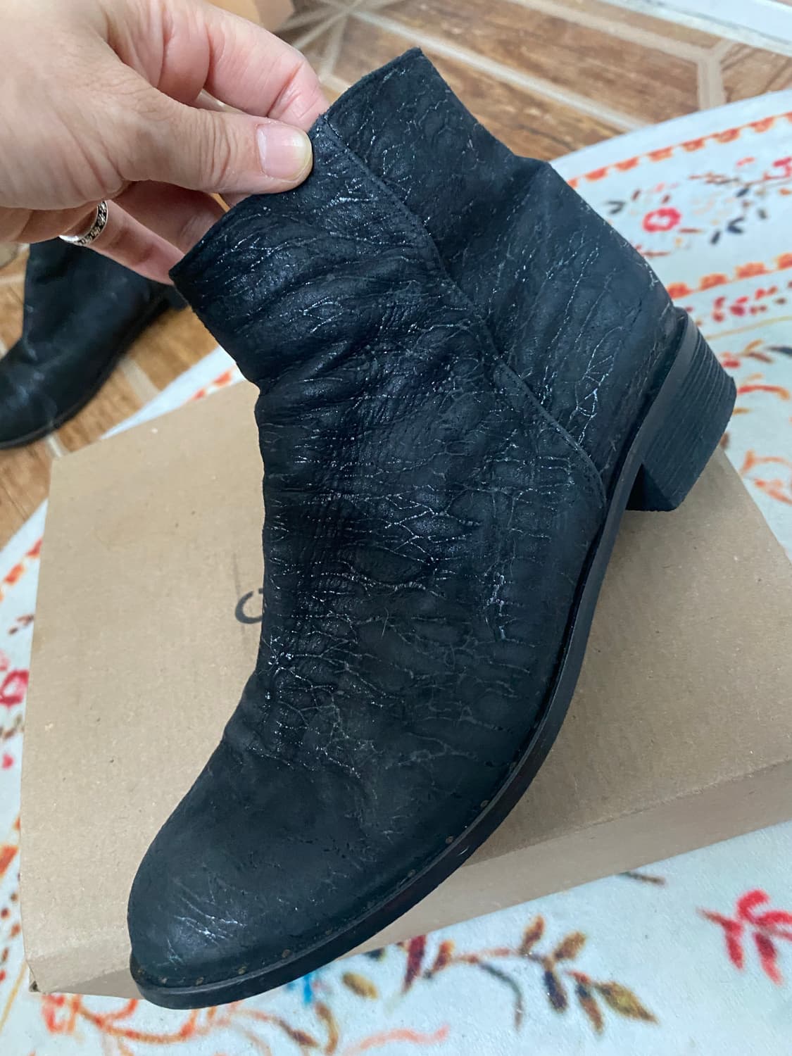 ANGO 블랙 앵클 부츠 240mm 상품이미지1