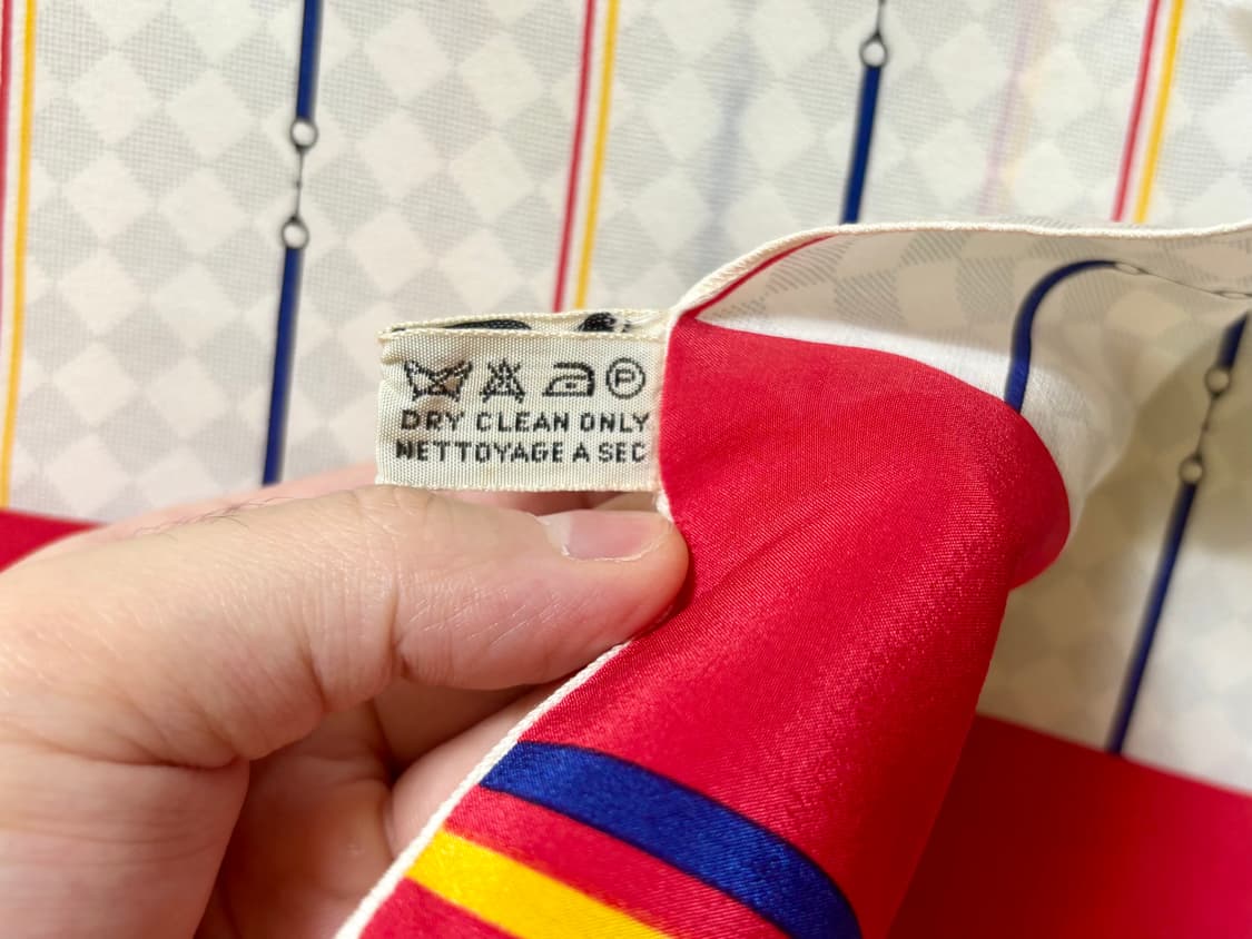 셀린느 실크 스카프 이탈리아산 상품이미지8