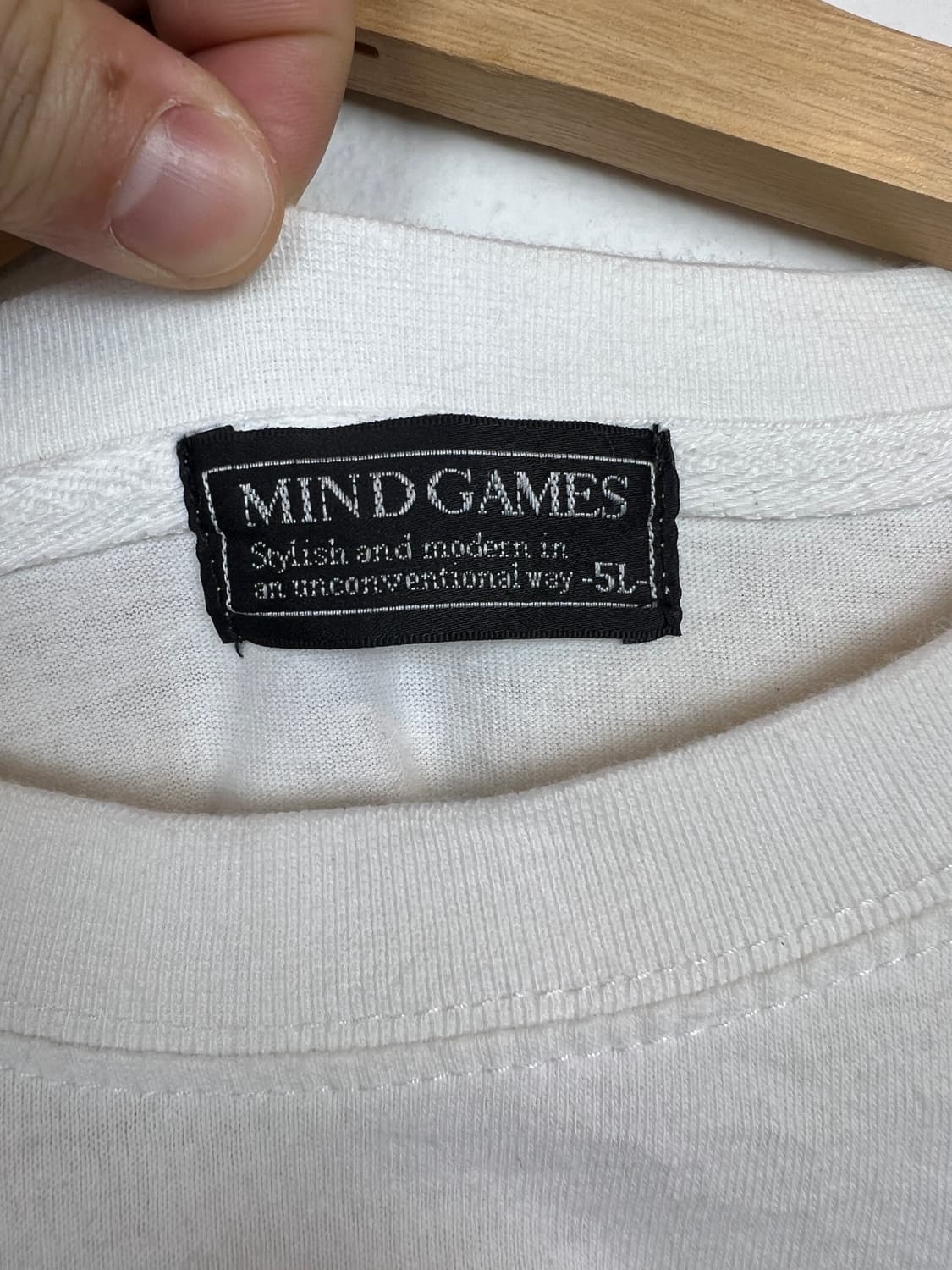 T213 JPN Mind Games 흰색 프린팅 긴팔 티셔츠 5L 상품이미지3