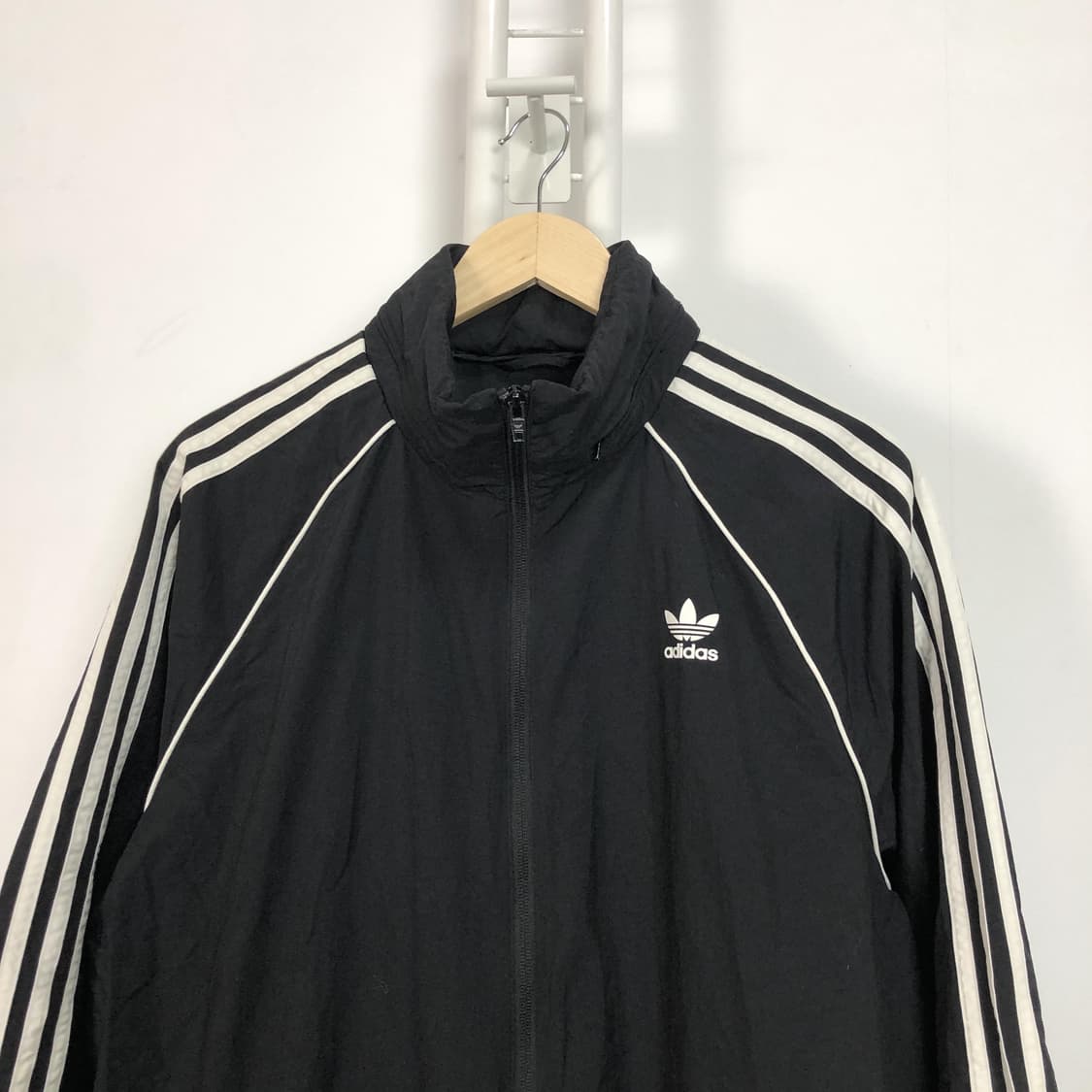 아디다스 정품 나일론 sst 3stripes 바람막이 검흰 상품이미지2